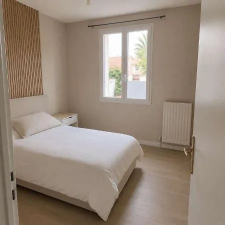 Casa vacanze Maison De 10 Pers Avec Piscine Agde